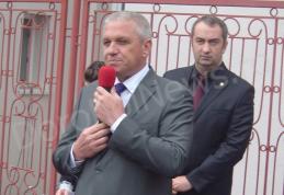 Prefectul Costică Macaleți, în vizită la Dorohoi în prima zi de școală - VIDEO