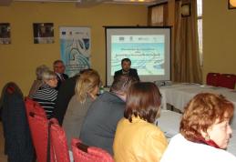 Soluţii căutate de autorităţi pentru persoanele afectate de HIV/SIDA