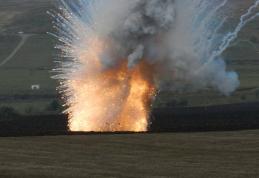 Bombă de aviație de 250 de kilograme găsită de un tractorist botoșănean - FOTO