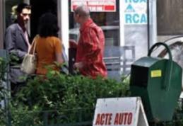 Aveţi grijă cine vă face RCA. Zeci de persoane au fost păcălite. Poliţia este pe urmele infractorilor