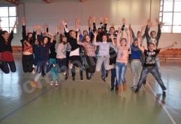 Balul Bobocilor 2013: Pregătiri și repetiții la Liceul „Regina Maria” Dorohoi - FOTO