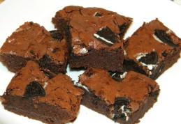 Negresă cu ciocolată şi biscuiţi