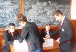 Alegeri pentru Consiliul Şcolar al Elevilor la Liceul „Regina Maria” Dorohoi - FOTO