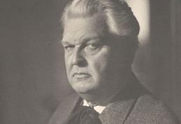 Operele lui Mihail Sadoveanu, scoase din librării