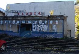 Dragnea: Cinematografele transferate autorităţilor locale stau să cadă iar unele monumente sunt grajduri