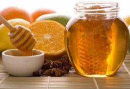Vezi ce afecţiuni se pot trata cu miere de albine
