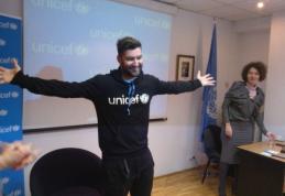 Smiley este noul ambasador UNICEF. Ce mesaj le transmite vedeta părinţilor care îşi bat copiii