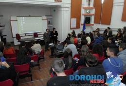 Colegiul Național „Grigore Ghica” Dorohoi: „Ce înseamnă să fii copil în zilele noastre?” - FOTO