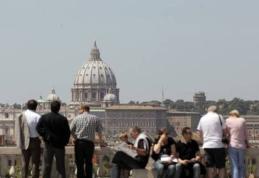 Românii din Italia ar trebui să treacă „dincolo de muncă”