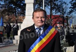 Vezi mesajul transmis de primarul Dorin Alexandrescu cu ocazia zilei de 1 Decembrie 2013 - VIDEO