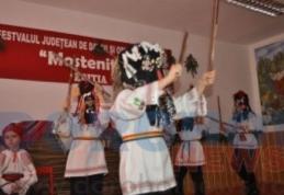 Au început înscrierile la Festivalul-concurs judeţean de datini şi obiceiuri de iarnă „Moştenitorii”            