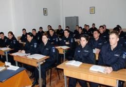 Elevi ai Şcolii Militare de Subofiţeri Jandarmi Fălticeni în practică la Dorohoi