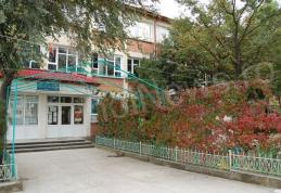 Școala Gimnazială „Mihail Kogălniceanu” Dorohoi vă invită la spectacolul intitulat „Colind în ajun”