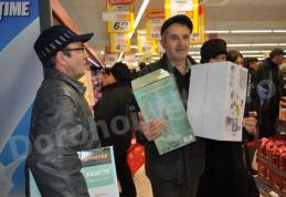 Îmbulzeală la deschiderea supermarketului Penny de la Dorohoi – VIDEO/FOTO