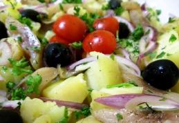 Salată cu peşte afumat