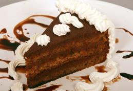 Tort cu cremă fină de nuci