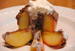 Mere coapte cu nucă și caramel