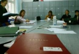 Cadre didactice din județ supuse restrângerilor de activitate din cauza scăderii numărului elevilor