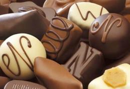 Adolescent de 15 ani din Botoșani ajuns în comă alcoolică după ce a consumat bomboane cu lichior