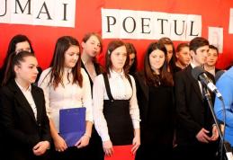 Seminarul Teologic Liceal „Sf. Ioan Iacob” Dorohoi: „Numai poetul…” - FOTO