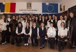 Pe urmele poetului nepereche… la Şcoala Gimnazială „Mihail Kogălniceanu” Dorohoi - FOTO