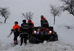 Gravidă din Darabani adusă cu șenilata la ambulanţă și transportată la Spitalul Municipal Dorohoi