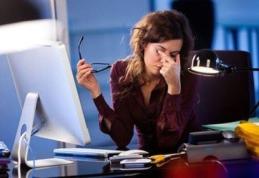 Cum să combaţi „oboseala de monitor”, o problemă a ochilor în era digitală