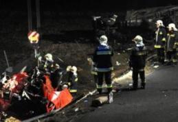 Accident grav în Ungaria cu un autocar românesc: Cel puţin 22 de persoane sunt rănite