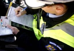 Conducea un autoturism pe străzile din Dorohoi, fără a poseda permis de conducere pentru nicio categorie