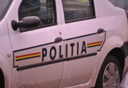 Bărbat din Cristinești ajuns cu mașina în curtea unei locuințe după ce s-a urcat băut la volan 