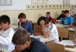 Camera Deputaţilor adoptă ordonanţa prin care clasa a noua rămâne la liceu