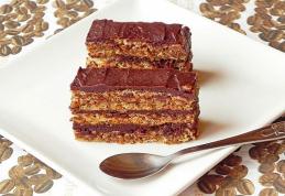 Tort cu nuci și cafea