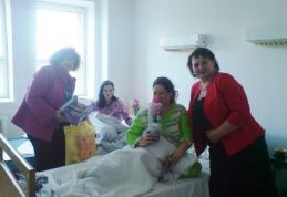 Femeile Social Democrate din Dorohoi au oferit flori și mucenici pacienților de la Spitalul Municipal - FOTO