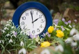 România trece la ora de vară. Cum va trebui să potrivim ceasurile în noaptea de sâmbătă spre duminică