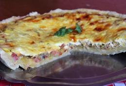 Tartă aperitiv cu kaiser și legume