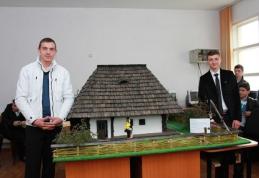 Trupa de teatru „Haris” din Dorohoi, câștigătoare a Marelui Premiu la Concursul „Creangă… la el acasă” - FOTO