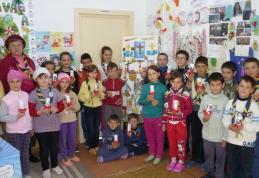 Școala Primară nr. 2 Sauceniţa - Miniexpoziţie „Hristos a înviat! Adevărat a înviat!” - FOTO
