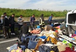 Un autobuz plin cu români, care veneau acasă de Paşte, s-a răsturnat în Italia