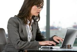 Statul la birou este mai nociv decât fumatul. Rezultatele îngrijorătoare ale unui nou studiu