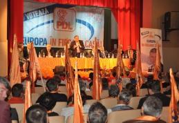 Mai marii PDL s-au întrecut în discursuri acide la Dorohoi, la adresa guvernării. Vezi VIDEO!