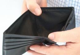 ATENȚIE! Ajutoarele sociale vor fi suspendate din această lună pentru cei care au datorii la stat