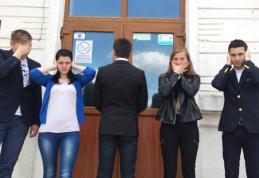 Colegiul Naţional „Grigore Ghica” Dorohoi - proiectul „NUSH SĂ VB” la final - FOTO