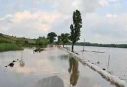 Avertizare! Prutul a crescut cu un metru într-o oră. Tendinţa este, în continuare, de creştere