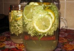 Socată cu flori proaspete, cea mai delicioasă băutură a verii