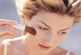 Sfaturi pentru aplicarea machiajului vara