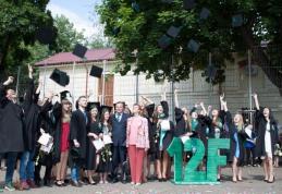 Curs festiv la Colegiul Naţional „Grigore Ghica” Dorohoi - FOTO