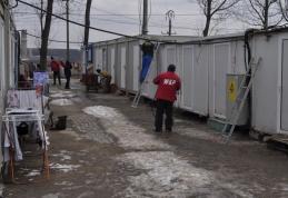Noua familii din tabara de sinistrati s-au mutat in apartamente