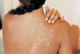 Cum scapi de acneea de pe spate