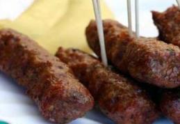 Micul românesc se poate vinde în toată Uniunea Europeană, de azi. Doly-Com Botoşani este unul din cei mai mari producători de mici din România