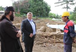 Lucrările de modernizare a DJ Pădureni - Coșula- Buda și Mănăstirea Coșula inspectate de președintele CJ, Florin Țurcanu - FOTO